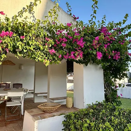 Gemini - Private Pool - 9 Guests -